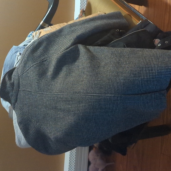 Coat - Picture 4 of 6